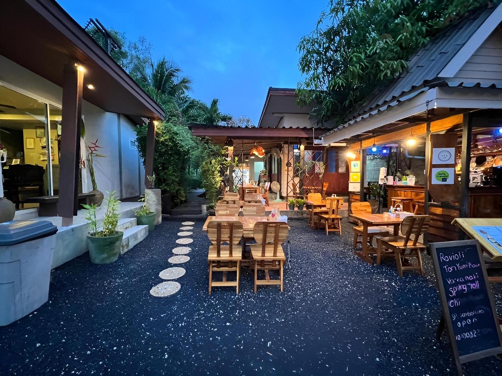 Ban Phak Chit Naiyang Boutique Resort מראה חיצוני תמונה