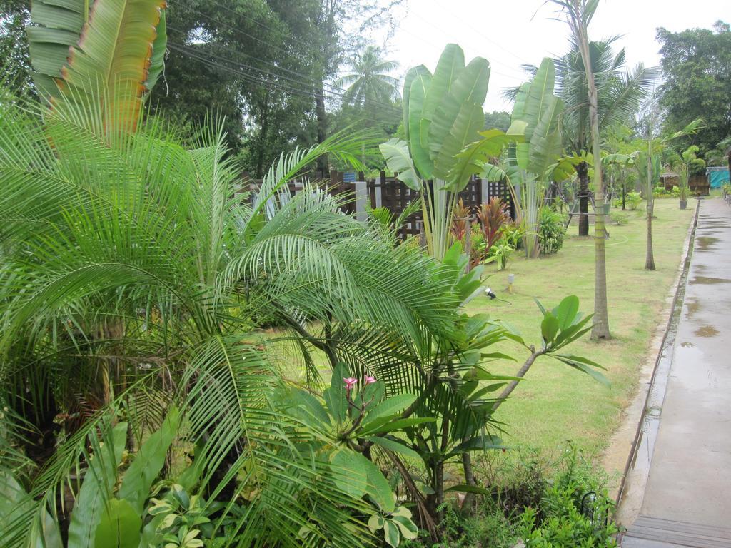 Ban Phak Chit Naiyang Boutique Resort מראה חיצוני תמונה