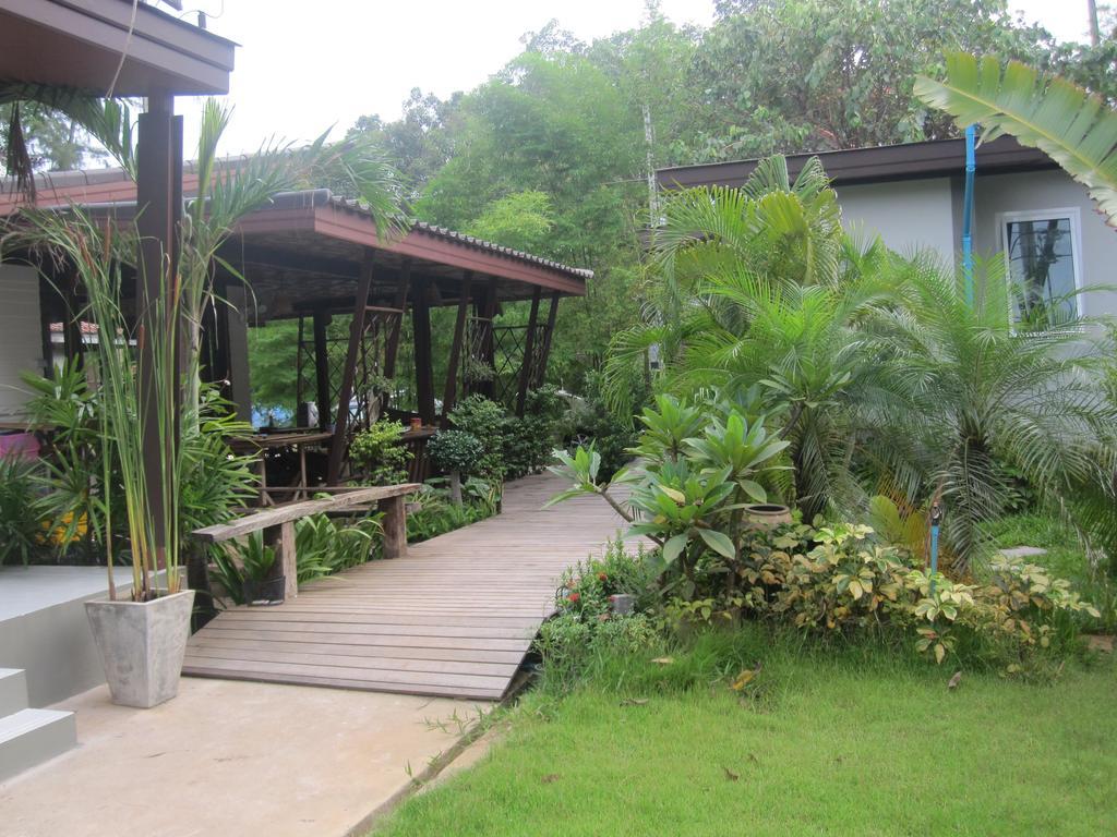 Ban Phak Chit Naiyang Boutique Resort מראה חיצוני תמונה