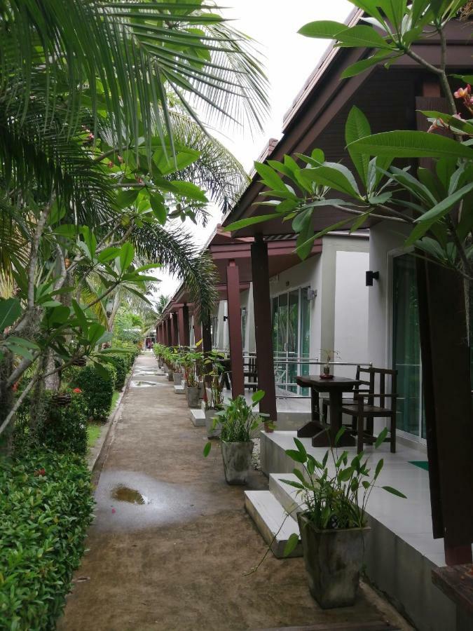 Ban Phak Chit Naiyang Boutique Resort מראה חיצוני תמונה