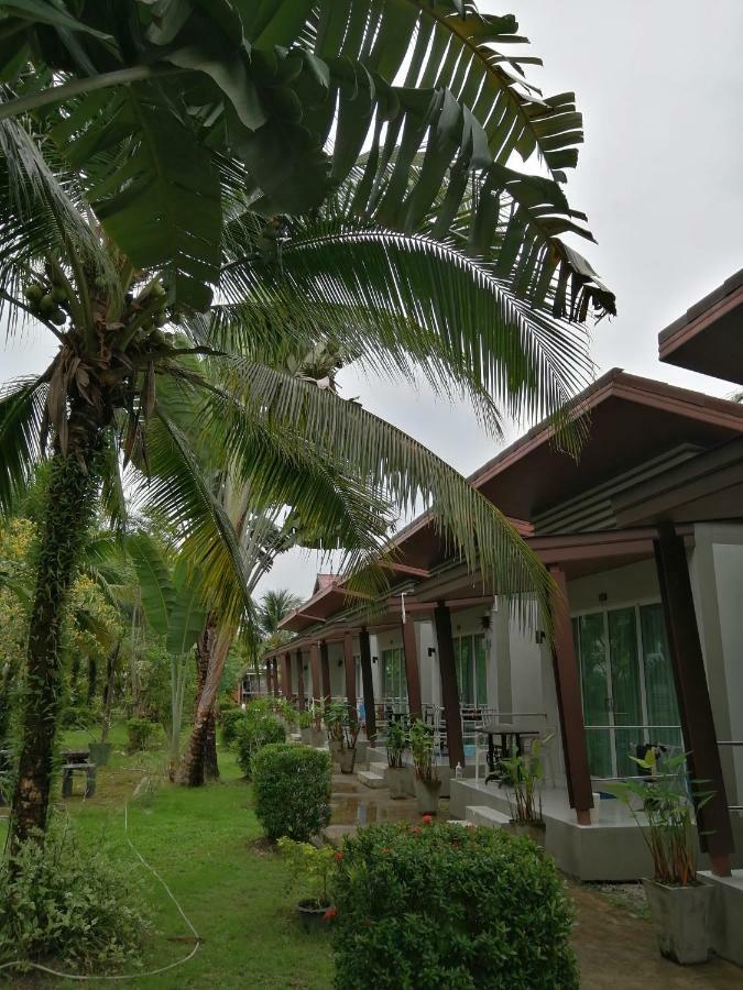 Ban Phak Chit Naiyang Boutique Resort מראה חיצוני תמונה